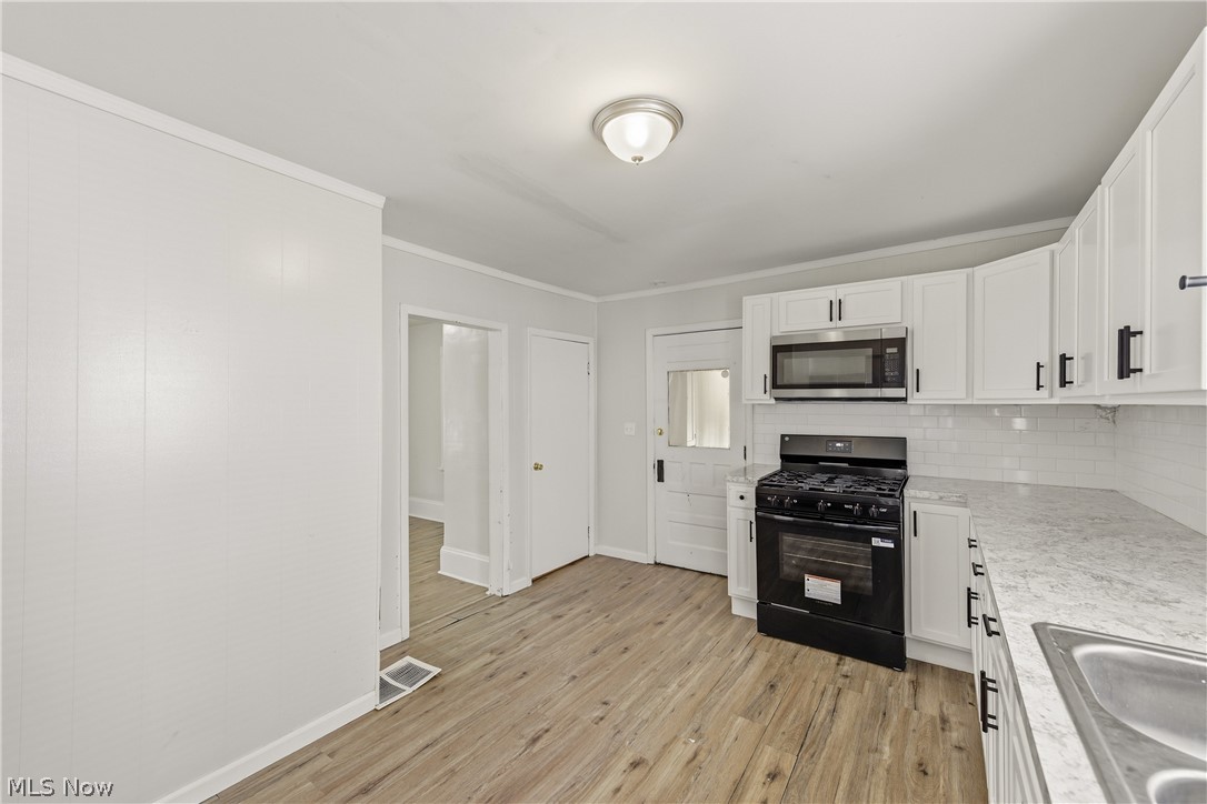 3810 Highland Road Cleveland OH 44111