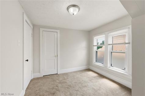 3810 Highland Road Cleveland OH 44111