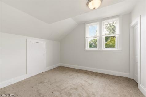 3810 Highland Road Cleveland OH 44111