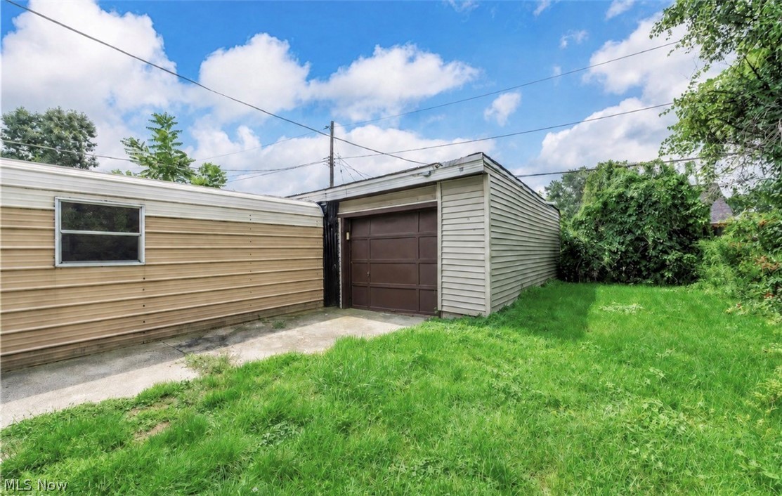 3810 Highland Road Cleveland OH 44111
