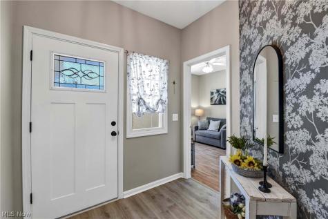 39282 Camelot Way Avon OH 44011