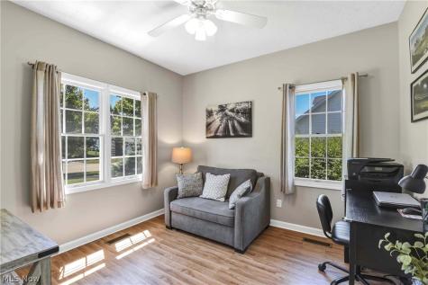 39282 Camelot Way Avon OH 44011