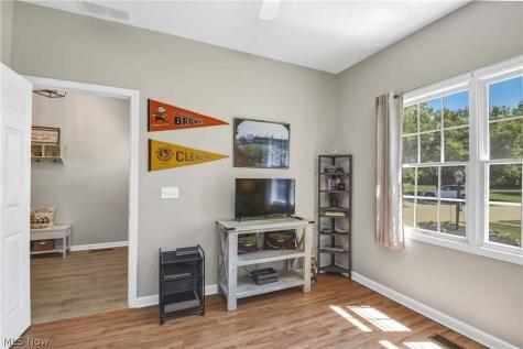 39282 Camelot Way Avon OH 44011