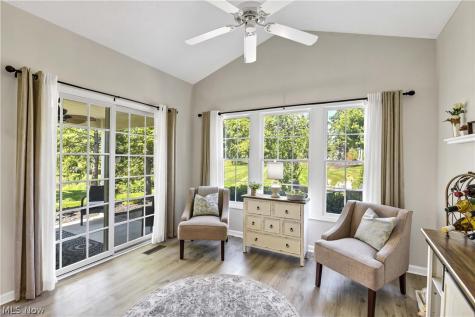 39282 Camelot Way Avon OH 44011