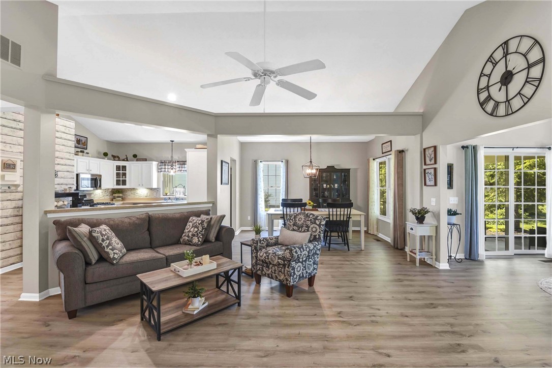 39282 Camelot Way Avon OH 44011