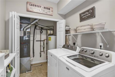 39282 Camelot Way Avon OH 44011
