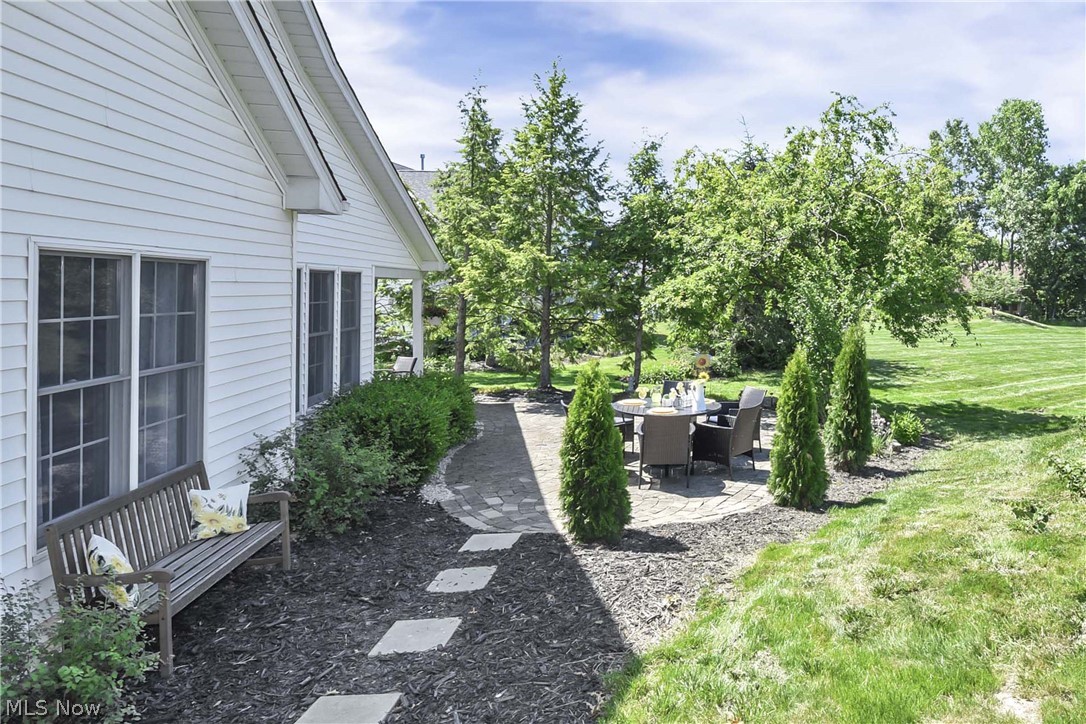 39282 Camelot Way Avon OH 44011