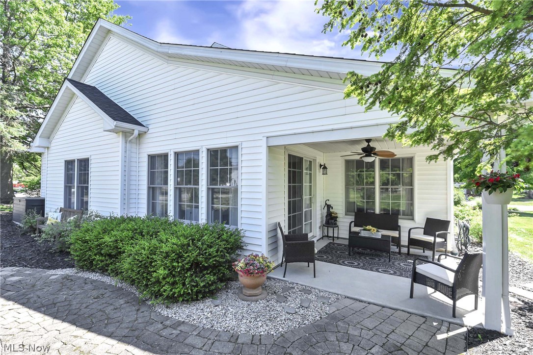 39282 Camelot Way Avon OH 44011