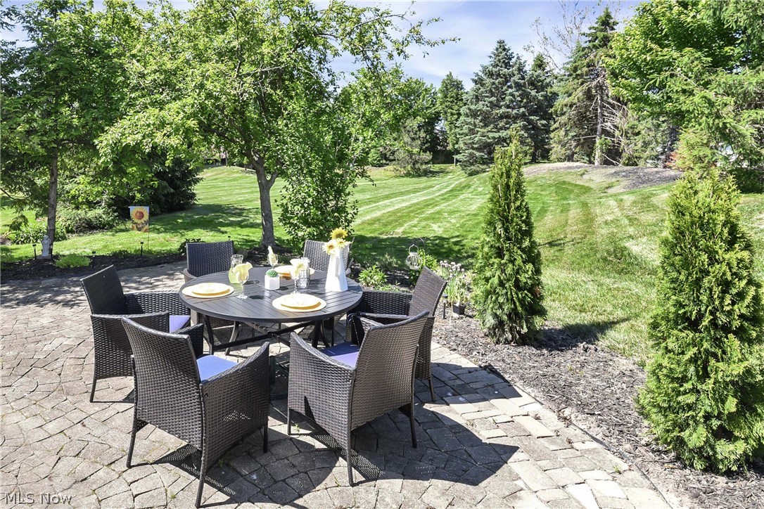 39282 Camelot Way Avon OH 44011
