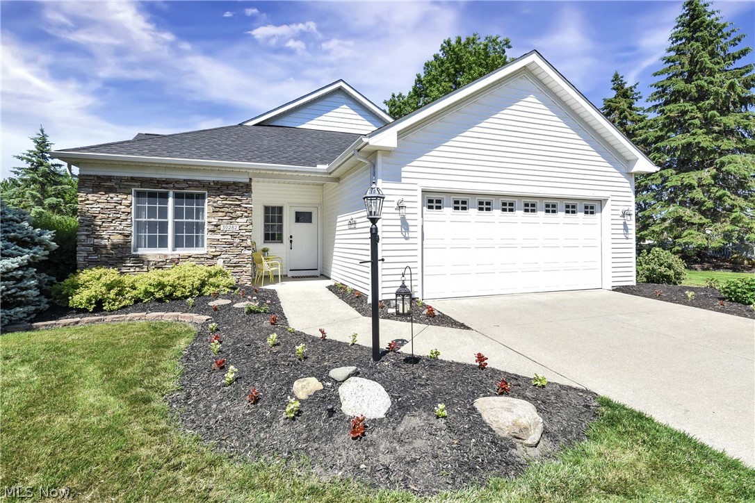 39282 Camelot Way Avon OH 44011