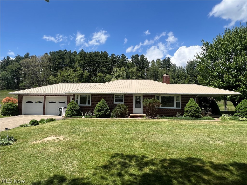 1099 Steubenville Road SE Carrollton OH 44615