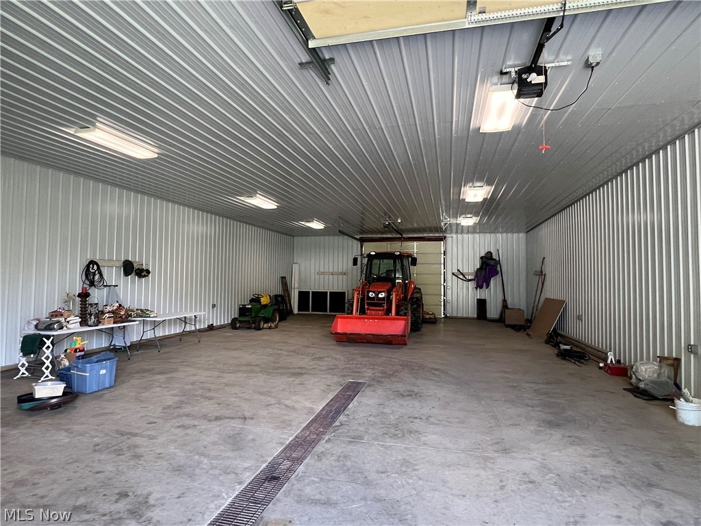 1099 Steubenville Road SE Carrollton OH 44615