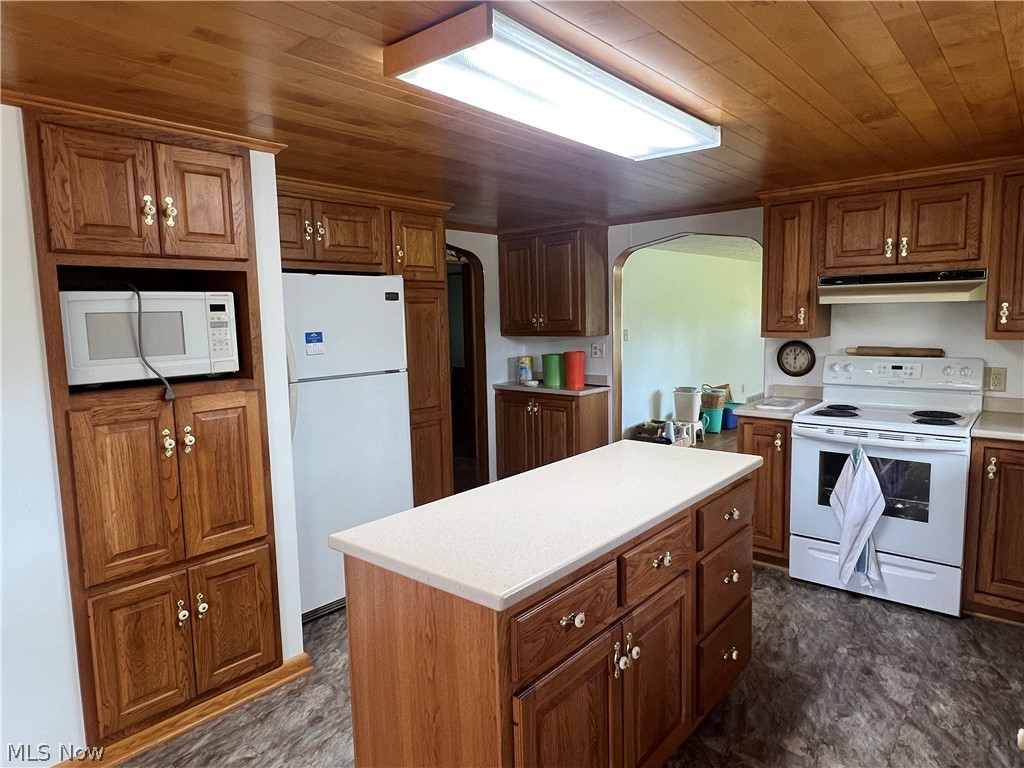 1099 Steubenville Road SE Carrollton OH 44615