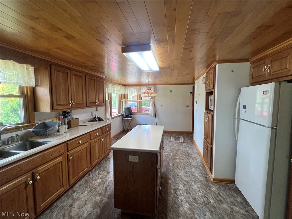 1099 Steubenville Road SE Carrollton OH 44615