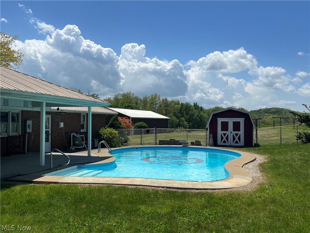 1099 Steubenville Road SE Carrollton OH 44615