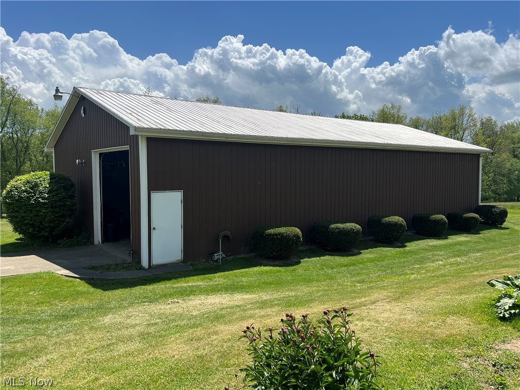 1099 Steubenville Road SE Carrollton OH 44615