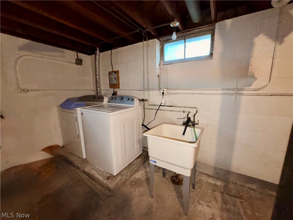 1754 Sunview Road Lyndhurst OH 44124