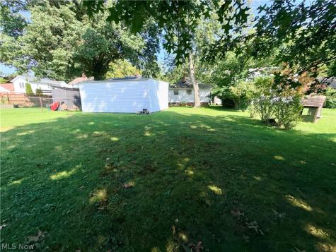 1754 Sunview Road Lyndhurst OH 44124