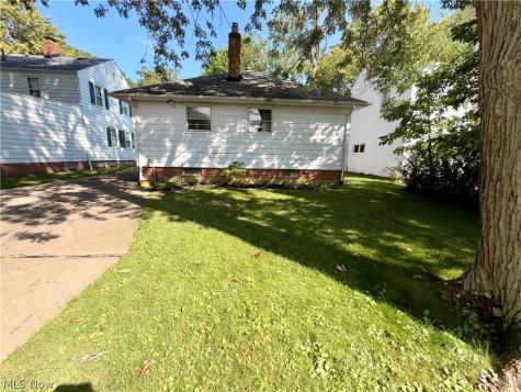 1754 Sunview Road Lyndhurst OH 44124