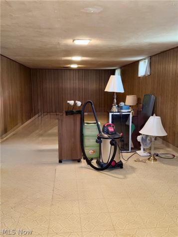 1754 Sunview Road Lyndhurst OH 44124