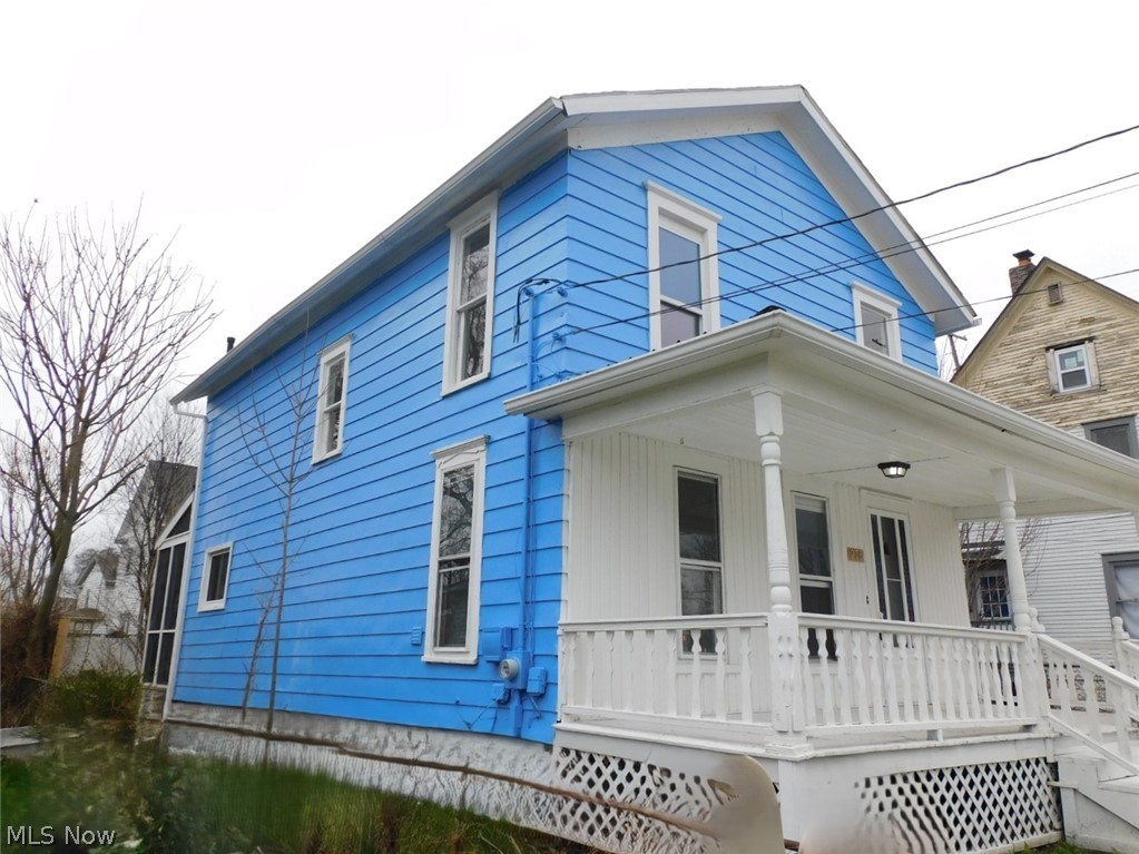 276 Orange Street Conneaut OH 44030