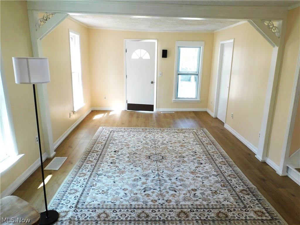 276 Orange Street Conneaut OH 44030