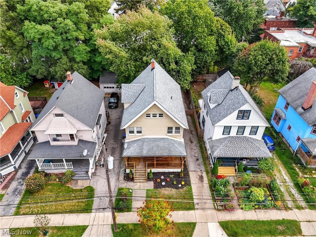 1341 Beach Avenue Lakewood OH 44107