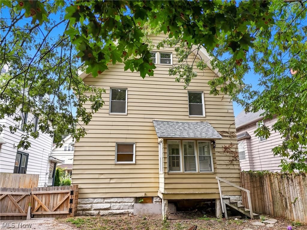 1341 Beach Avenue Lakewood OH 44107