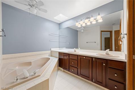 800 Hardwood Court Gates Mills OH 44040