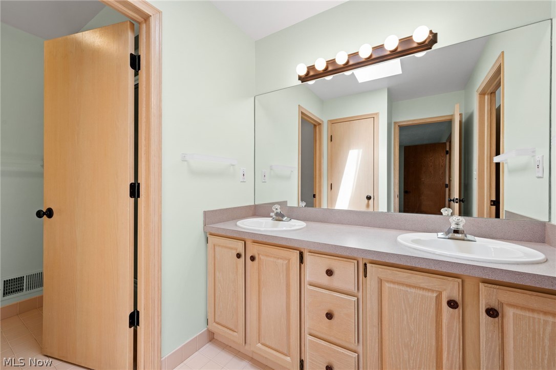800 Hardwood Court Gates Mills OH 44040