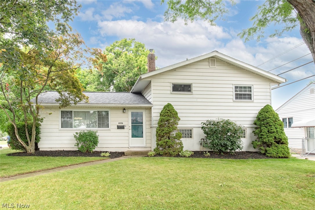 6526 Stonecrest Drive Brook Park OH 44142