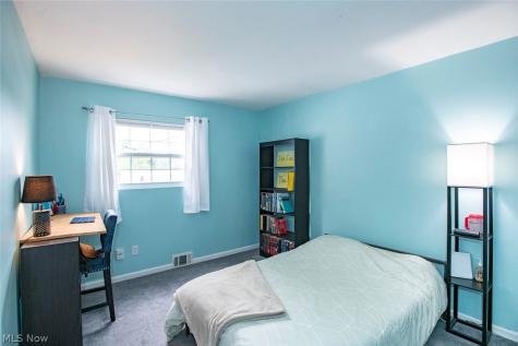 6526 Stonecrest Drive Brook Park OH 44142