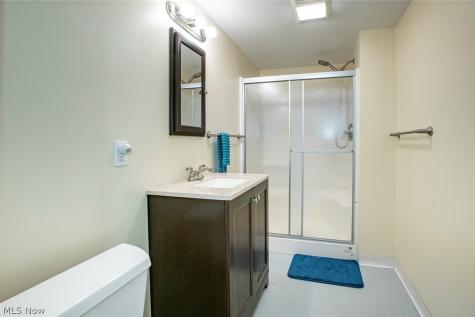 6526 Stonecrest Drive Brook Park OH 44142