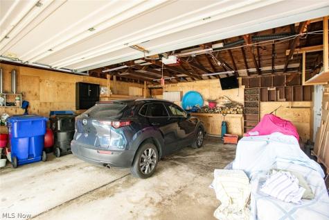 6526 Stonecrest Drive Brook Park OH 44142