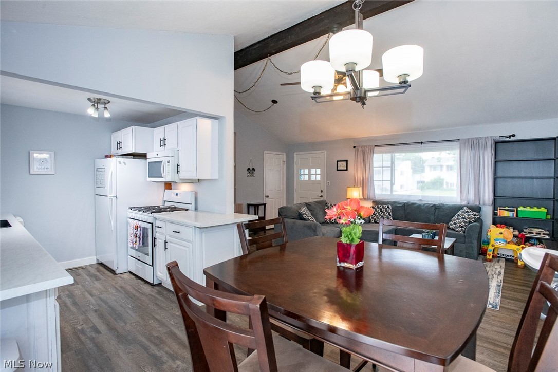 6526 Stonecrest Drive Brook Park OH 44142