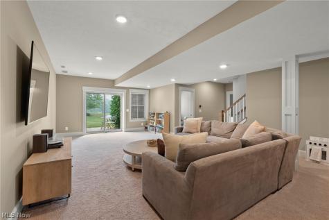 2367 Hearth Hill Lane Wadsworth OH 44281