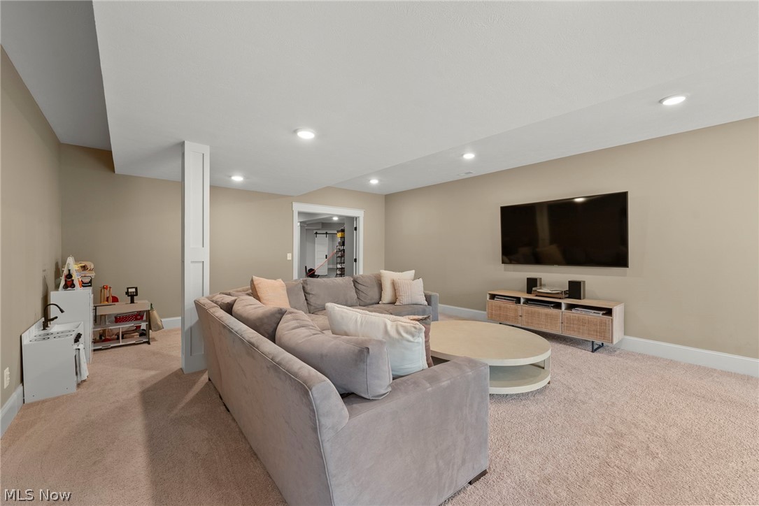 2367 Hearth Hill Lane Wadsworth OH 44281