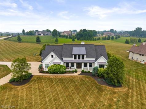 2367 Hearth Hill Lane Wadsworth OH 44281