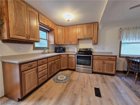 101 Beachwood Lane Seville OH 44273