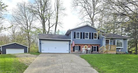 101 Beachwood Lane Seville OH 44273