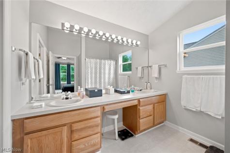 536 Andover Circle Broadview Heights OH 44147
