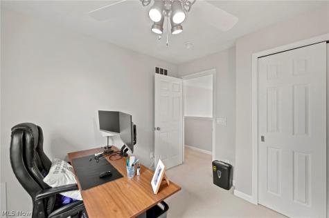 536 Andover Circle Broadview Heights OH 44147