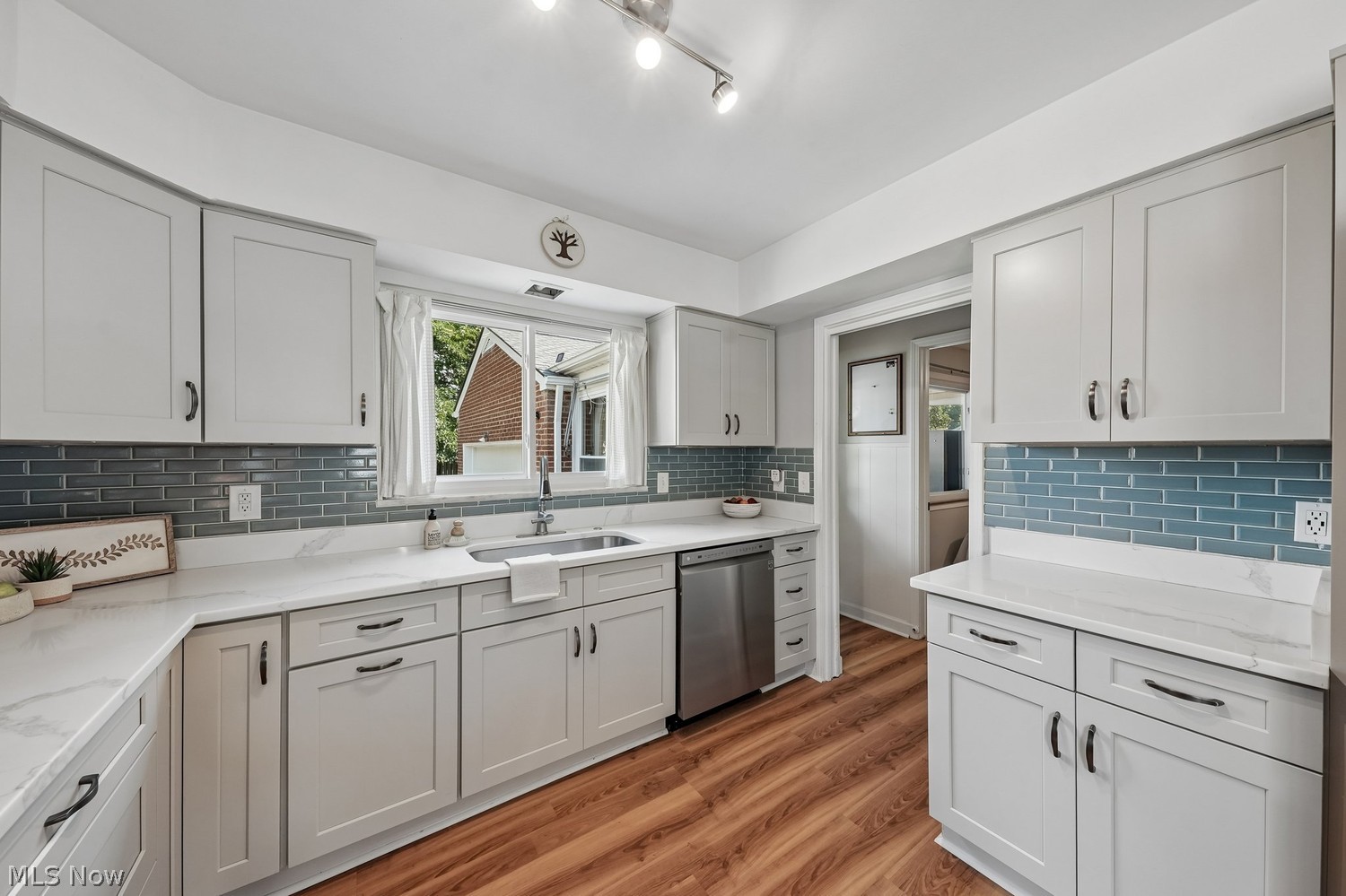 20320 Glendale Drive Rocky River OH 44116
