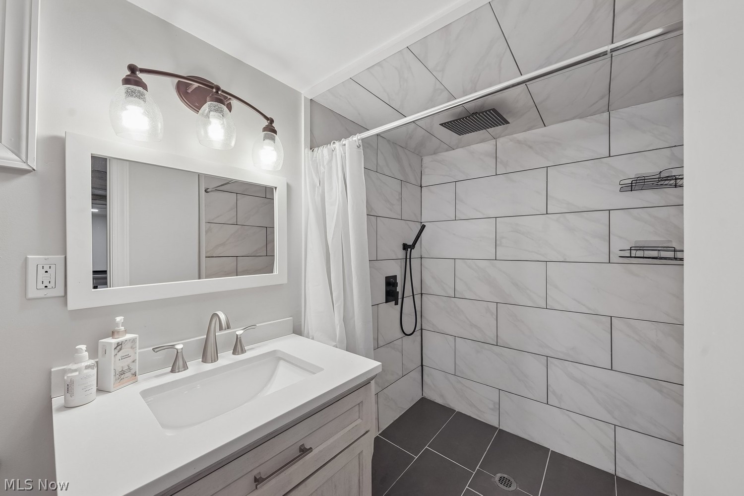 20320 Glendale Drive Rocky River OH 44116