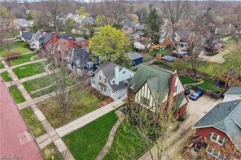 141 Melbourne Avenue Akron OH 44313