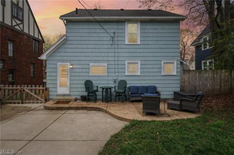 141 Melbourne Avenue Akron OH 44313