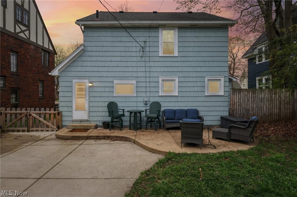 141 Melbourne Avenue Akron OH 44313