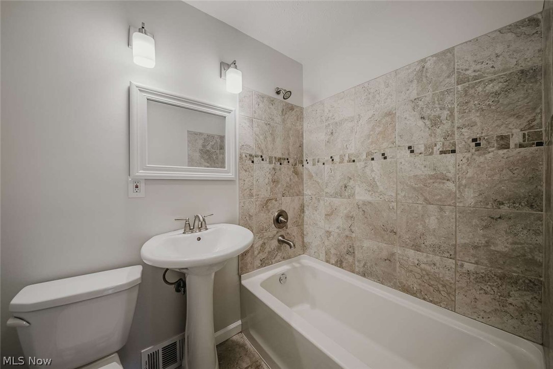 24360 Uppingham Road Bedford Heights OH 44146
