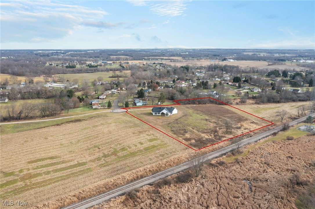 10311 Hunting Hills Avenue NE Hartville OH 44632