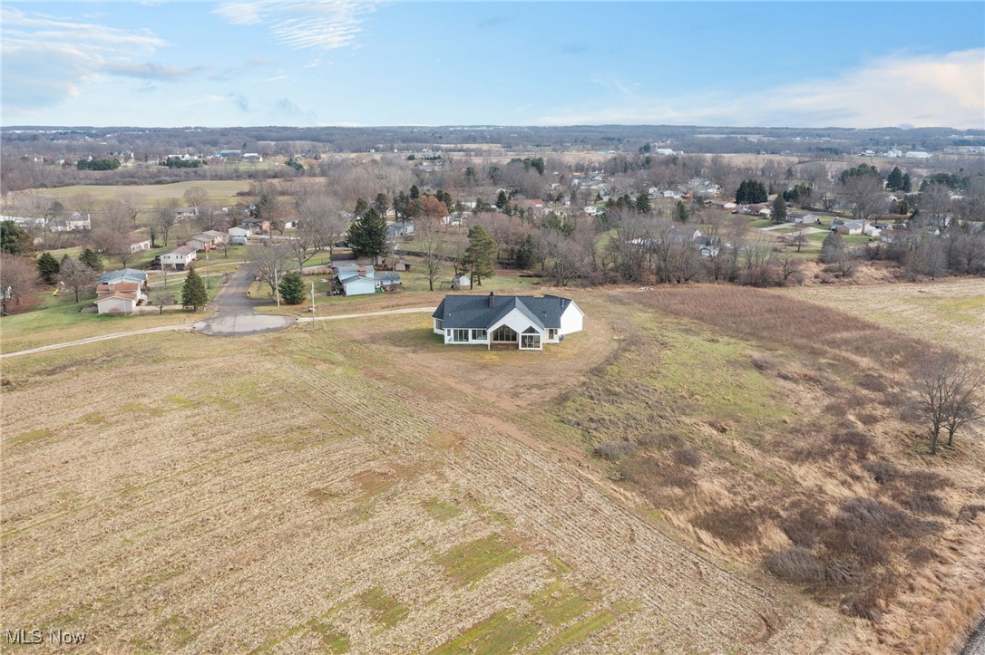 10311 Hunting Hills Avenue NE Hartville OH 44632